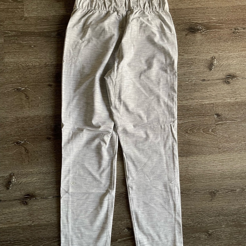 lululemon athletica Light Gray Sweatpants - Picture 4 of 5
